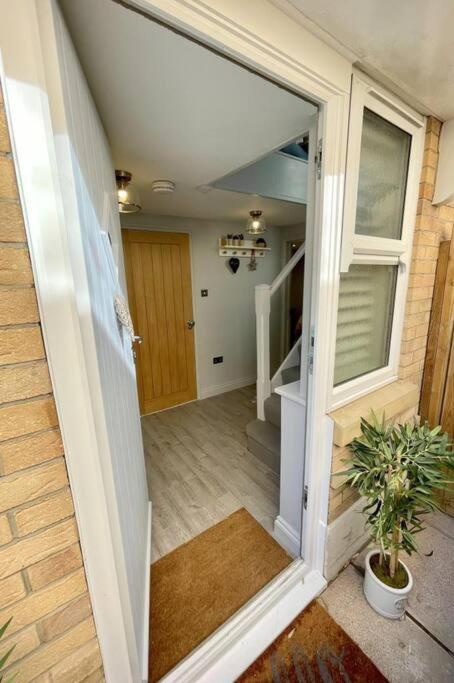 Bournecoast: Beautiful Two Bed Coach House-Hb5458 Villa Bournemouth Exterior foto